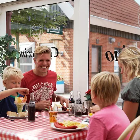 Vakantiehuis Holiday Xcvii *
